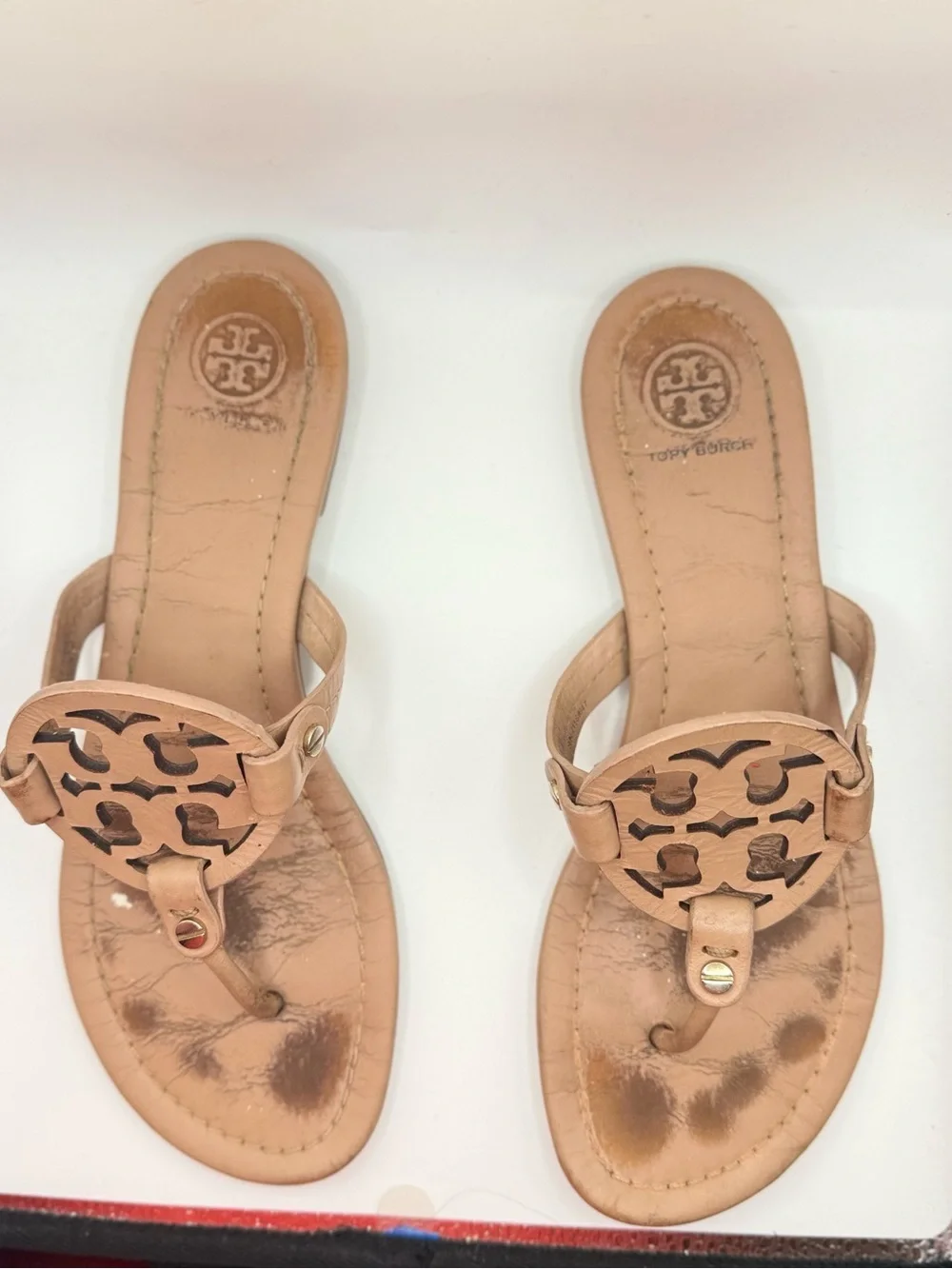 Tory Burch Leather Logo Thong Sandals in Tan